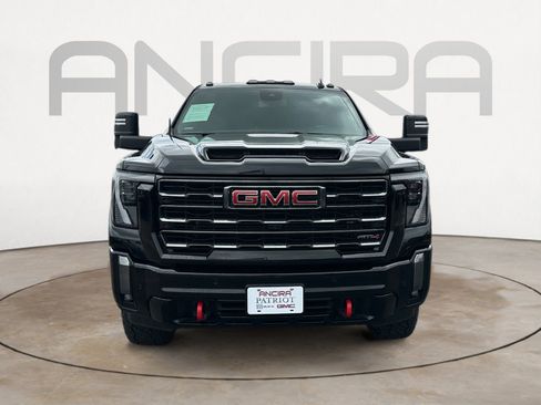 Used 2024 GMC Sierra 2500 AT4 w/ AT4 Preferred Package AWD/4WD image 5