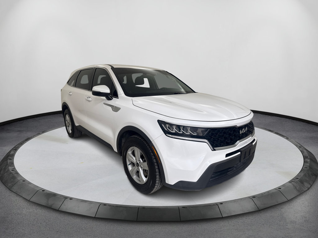 Used 2022 Kia Sorento LX FWD image 3