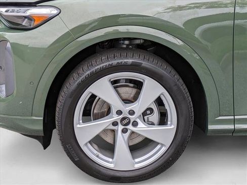 New 2025 Audi Q5 Prestige image 10
