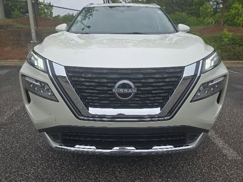 Certified 2023 Nissan Rogue Platinum w/ Platinum Premium Package AWD/4WD image 7