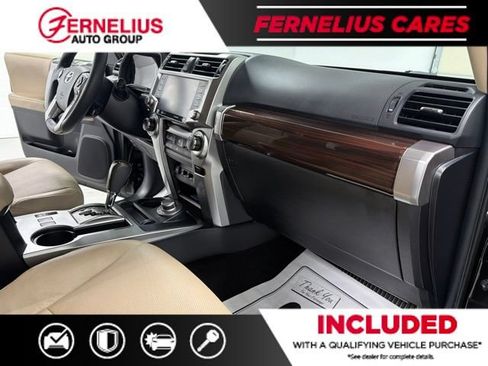 Used 2022 Toyota 4Runner Limited AWD/4WD image 31