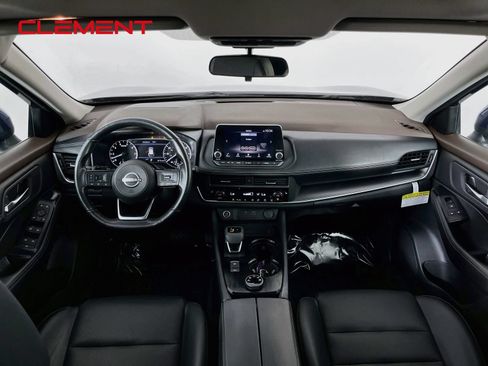 Used 2023 Nissan Rogue SV w/ SV Premium B Package AWD/4WD image 12