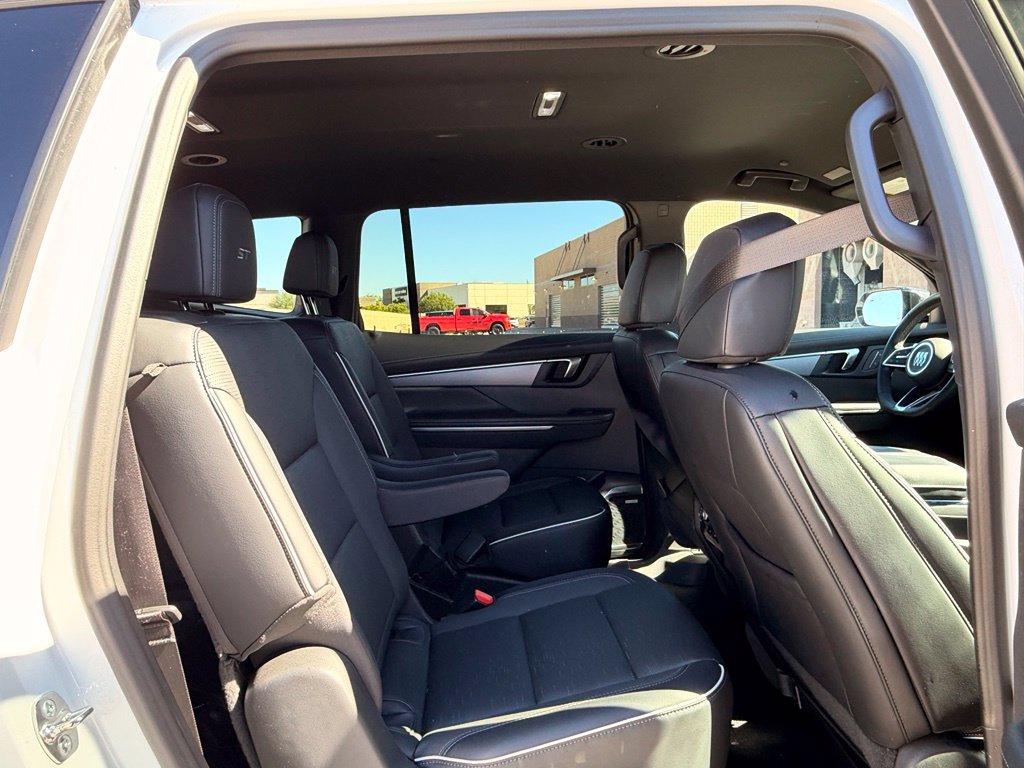 Used 2026 Buick Enclave Sport Touring AWD/4WD image 19