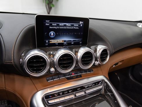 Used 2018 Mercedes-Benz AMG GT C image 17
