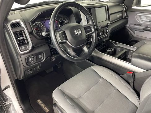 Used 2022 RAM 1500 Big Horn AWD/4WD image 3