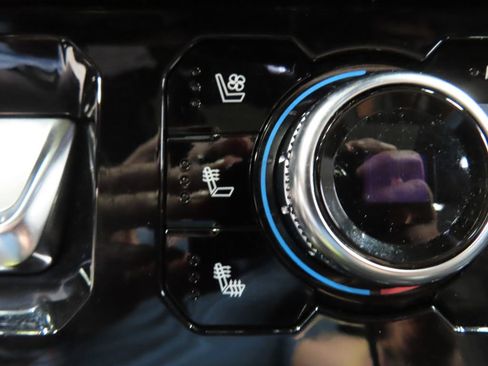 Used 2024 GMC Sierra 2500 AT4 w/ AT4 Premium Plus Package image 74