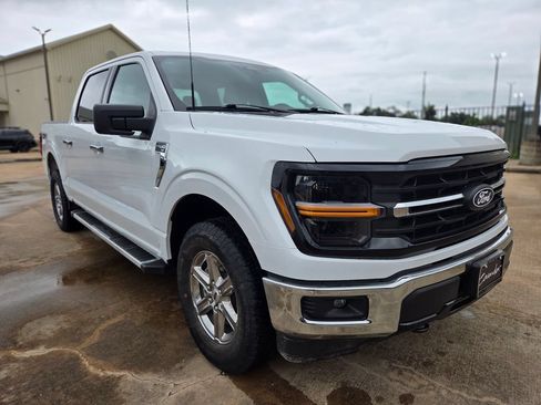 Used 2025 Ford F150 XLT w/ Equipment Group 301A Standard AWD/4WD image 3