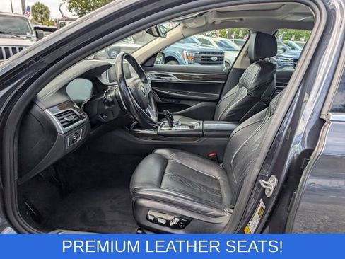 Used 2020 BMW 740i RWD image 11