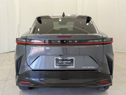 Certified 2024 Lexus RZ 300e Premium w/ Accessory Package (2T) FWD image 8