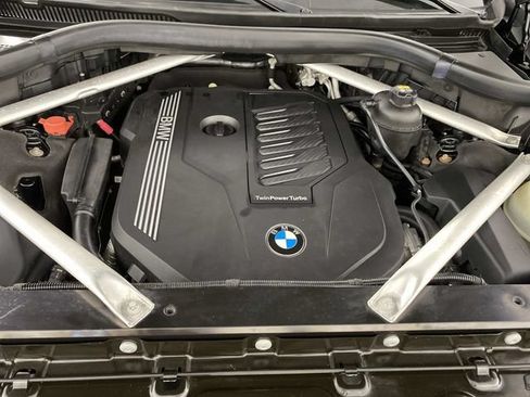 Used 2020 BMW X7 xDrive40i w/ Premium Package AWD/4WD image 31