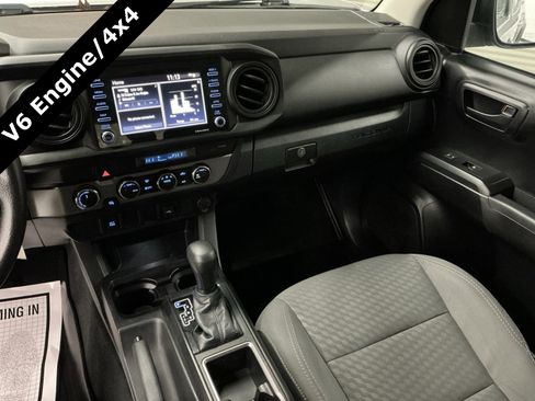Used 2022 Toyota Tacoma SR5 image 22