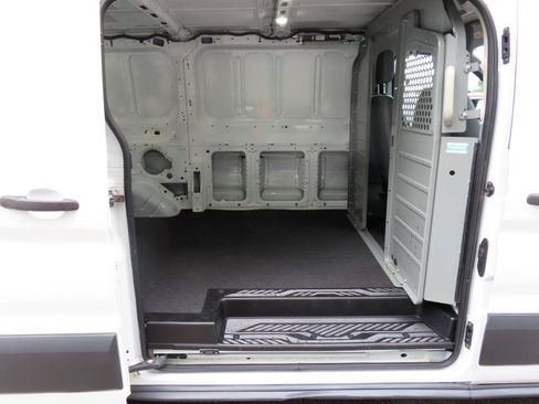 Used 2018 Ford Transit 250 130 Low Roof RWD image 12