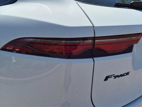 Used 2022 Jaguar F-PACE S AWD/4WD image 9