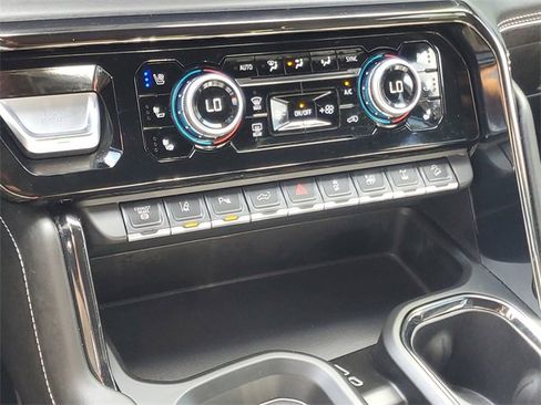 Certified 2024 GMC Sierra 2500 AT4X w/ AT4X AEV Edition image 27