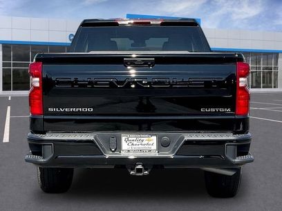New 2026 Chevrolet Silverado 1500 Custom w/ Turbomax Blackout Package