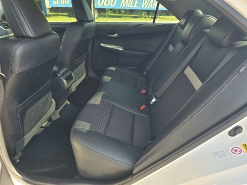 Used 2013 Toyota Camry SE FWD image 11