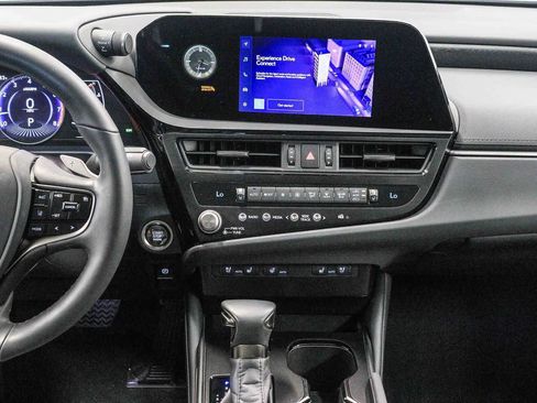 Used 2024 Lexus ES 350 w/ Premium Package FWD image 14