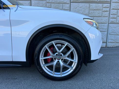 Used 2018 Alfa Romeo Stelvio Sport w/ Quick Order Package 22J Sport image 12