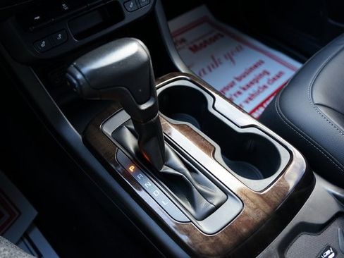 Used 2020 GMC Canyon SLT w/ Trailering Package image 19