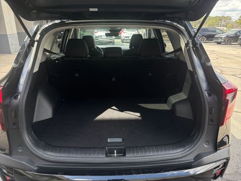 Used 2025 Kia Seltos S image 34