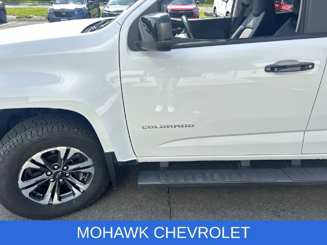 Used 2022 Chevrolet Colorado Z71 AWD/4WD image 30