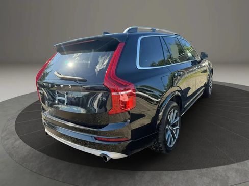 Used 2019 Volvo XC90 T5 Momentum FWD image 5