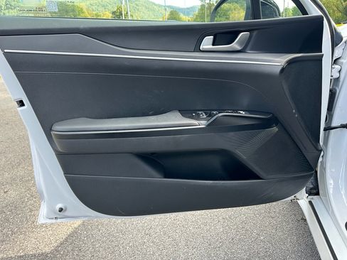 Used 2023 Kia K5 GT-Line w/ GT-Line Premium Package image 11