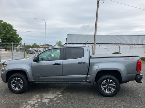 Used 2022 Chevrolet Colorado Z71 AWD/4WD image 4