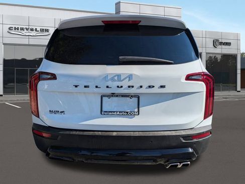 Used 2022 Kia Telluride EX w/ EX Premium Package image 4