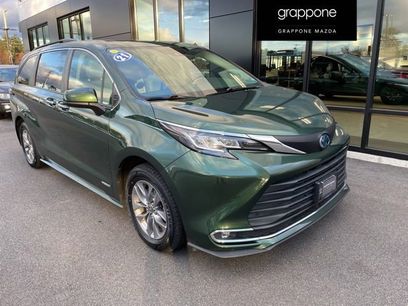 Used 2021 Toyota Sienna XLE w/ XLE Plus Package