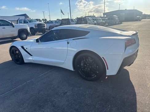 Used 2017 Chevrolet Corvette Stingray Coupe w/ Carbon Flash Badge Package RWD image 8