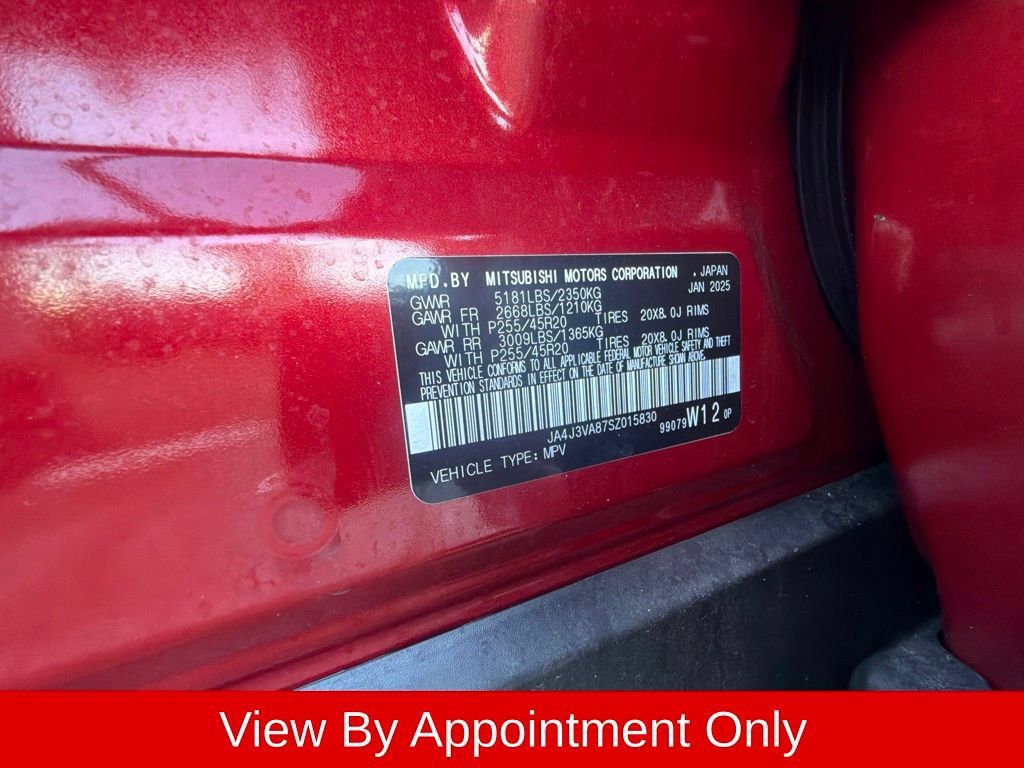 Used 2025 Mitsubishi Outlander SE FWD image 4