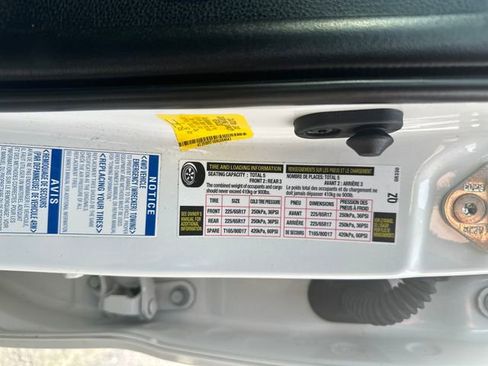 Used 2022 Toyota RAV4 XLE image 27