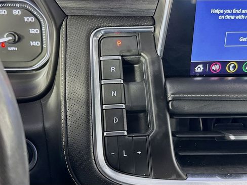 Used 2021 GMC Yukon SLT w/ SLT Premium Package image 17