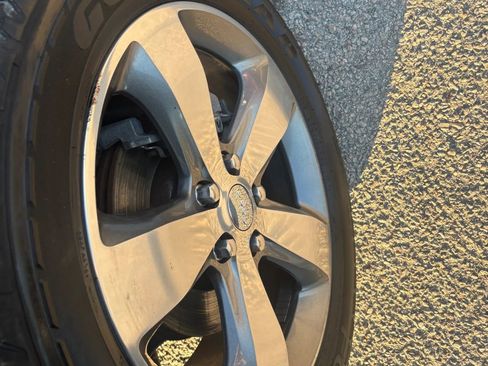 Used 2015 Jeep Grand Cherokee Overland image 56