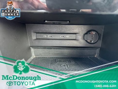 Used 2024 Volkswagen Taos SE AWD/4WD image 15
