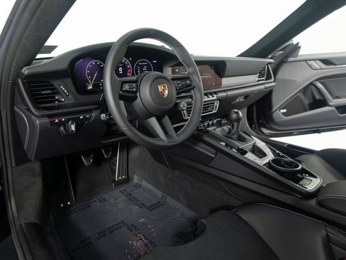 Certified 2026 Porsche 911 GT3 RWD image 4