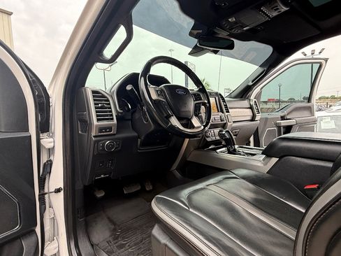 Used 2019 Ford F350 Platinum w/ Platinum Ultimate Package image 43