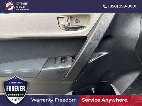 Used 2015 Toyota Corolla LE image 19