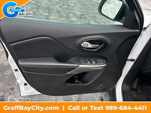 Used 2021 Jeep Cherokee Latitude Lux 80th Anniv w/ Quick Order Package 26U 80TH image 10