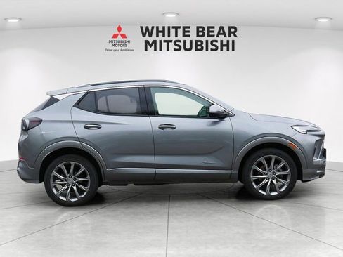 Used 2024 Buick Encore GX Avenir w/ Avenir Technology Package AWD/4WD image 6