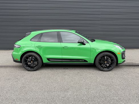 Certified 2023 Porsche Macan GTS image 8