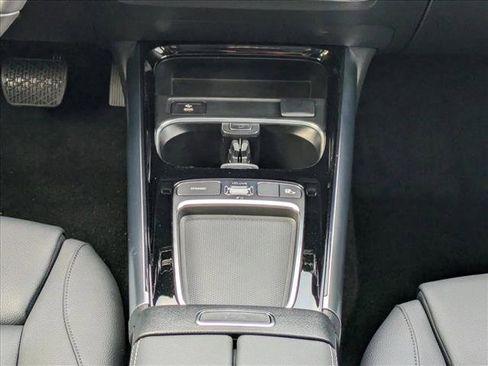 Certified 2025 Mercedes-Benz GLA 250 image 12