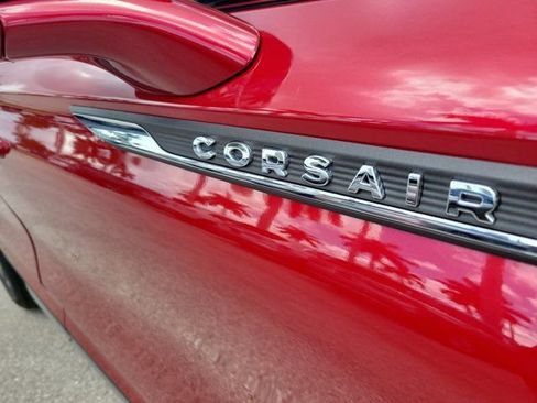 Certified 2023 Lincoln Corsair FWD image 11