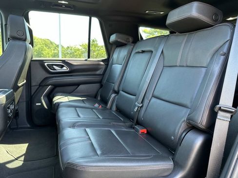 Used 2023 Chevrolet Tahoe RST AWD/4WD image 16