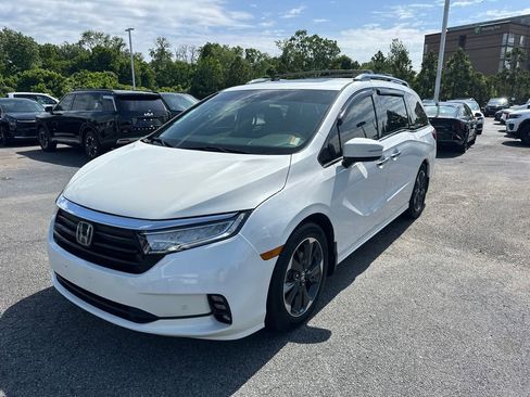 Used 2021 Honda Odyssey Elite image 3