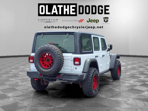 Certified 2022 Jeep Wrangler Unlimited Rubicon w/ Cold Weather Group AWD/4WD image 30