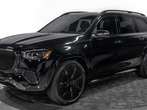 Used 2025 Mercedes-Benz Maybach GLS 600 4MATIC image 3