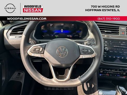 Used 2023 Volkswagen Tiguan SE w/ Panoramic Sunroof Package FWD image 41