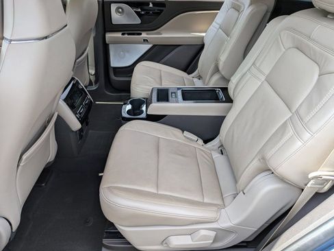 Used 2020 Lincoln Aviator Reserve w/ Equipment Group 202A image 20